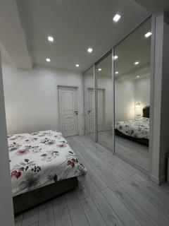 Light&white apartment - 6