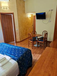 Opera Italian Suite - 1