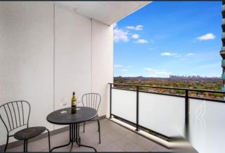 Skyview 2BR inCentral Burwood - 8