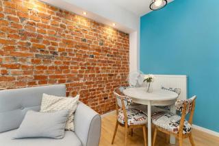 Stylish Apartment with Balcony in Gdansk Old Town by Noclegi Renters - 1