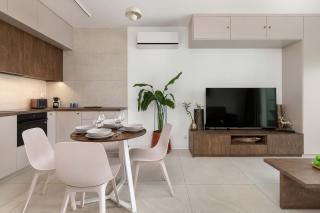 Modern and Elegant Apartment Filarskiego in Gdańsk with Air Conditioning & Parking and Gym by Renters Prestige - 4