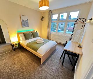 3 Bedroom Flat, Tottenham, London - Londres - 1