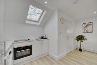 The Luxe Apartment - Bromley - 5