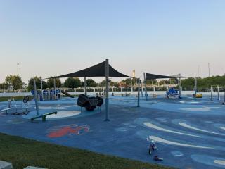 Local-Owned Luxury Suite, Canal-View & Fireplace - 6