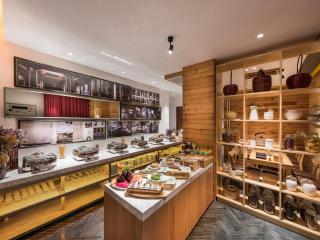 Manxin Hotel, Qianmen Street, Tiananmen Square, Beijing - 1