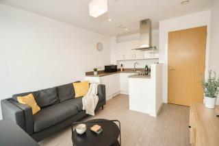 Modern 1 Bed Apartment with Views in Manchester - 1