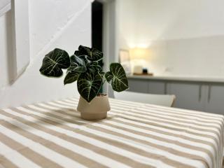 Self contained House in Ashfield - 2