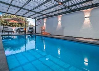 אחוזת סנטוריני - וילה מהממת עם בריכה מחוממת מקורה וג'קוזי בעין יעקב - 2