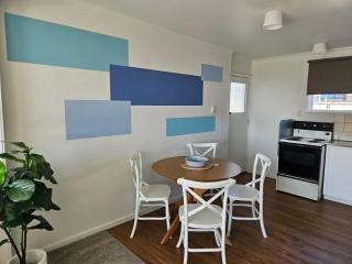 Bay Getaway & Suite Caroline - 5