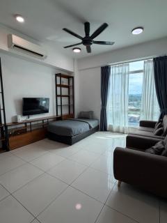 Infinity pool Sutera Avenue family suite Free Wifi -Netflix -Parking - 8