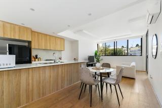 Cozy Redfern City Pad: 1 Bed 1 Bath Near CBD - 8