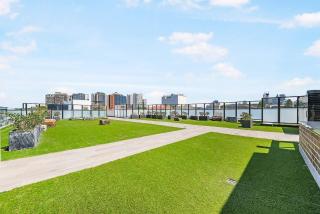 Cozy Redfern City Pad: 1 Bed 1 Bath Near CBD - 6