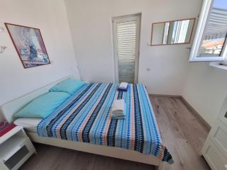 App Sanny with nice terrace - 4