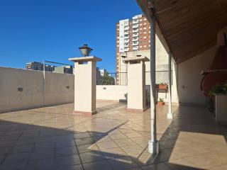 Departamento Espacioso y moderno cerca de todo - 0