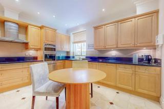 3 bedrooms mansion in Green Park - 9
