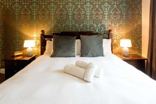 Sydenham Haven: 2-Bedroom Retreat by the Park - 3