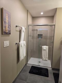 Midtown Hideaway - 4