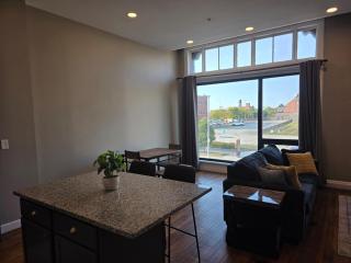 Midtown Hideaway - 7