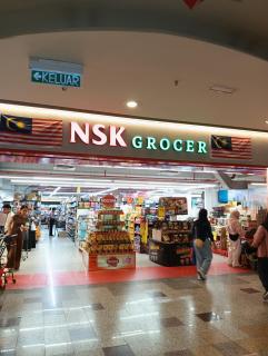 Royal Service Suite At Berjaya Times Square - 7