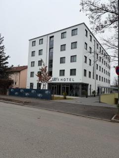 Lillys Hotel München - Unterschleißheim - 9