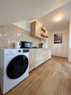 Sleep & Go Czech Republic - Korycany - Neratovice - 6