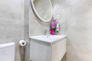 "Espacio Norma 1" con 1 Hab, AC & SmartTV en Las Ventas - 6