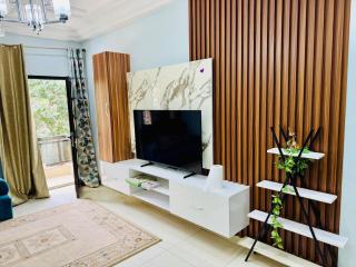 Modern 2bedroom apartment Sacre Coeur 3 - 5