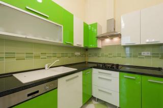 Cozy Apartment in City Center Epicenter! - 5