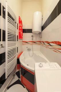 Cozy Apartment in City Center Epicenter! - 1