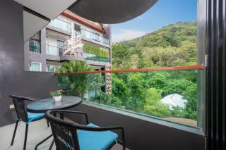 Private apartment at Emerald Terrace by Lofty - 7