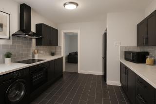 3BR Sleeps 6 Free Parking Near Glasgow City Centre - 3