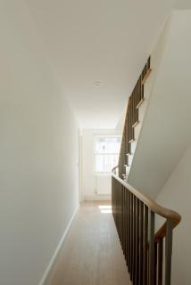 Haus of Timon Victorian Elegance near Olympia - 3