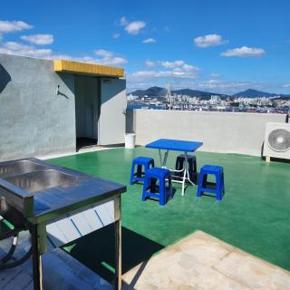 Busan Style, Busan Yeongdo, Full Ocean View, Rooftop Camping Sensation, Remodeling, Beam Projector, Parking Support,3 Rooms - 1