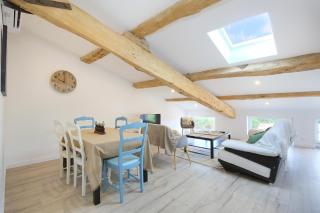 Confort & espace avec climatisation - T4 central - 5