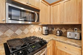 Ellie 30 Days minimum - 1