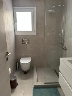 Spacious sunlit 3bd flat,2 bathroom best location! - 7