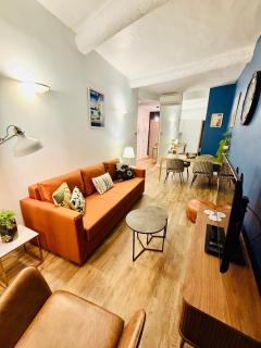 Coeur Vieux Nice - Place Rossetti - 9