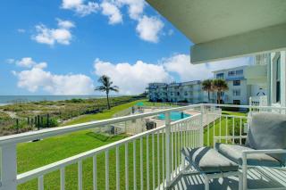 Steps to Sand Ocean-View Condo in Cocoa Beach! - 9