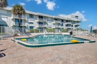 Steps to Sand Ocean-View Condo in Cocoa Beach! - 8
