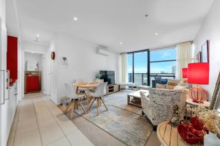 Luxurious one bedroom apartment with pool - 0