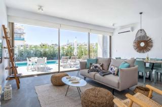 Azure Sama Villa - 8