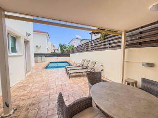 Villa Ioli - 3BR Retreat near Kalamies Beach - 9