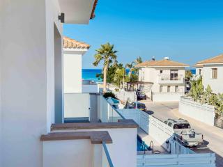 Pierre 9 Villa - Private Pool, Jacuzzi, Seaview - 7