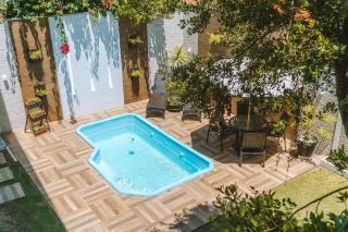 Casa com piscina e área de lazer com 08 dormitórios - 2