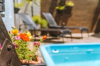 Casa com piscina e área de lazer com 08 dormitórios - 3