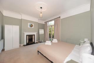 Beautiful 2BR flat in leafy suburb - Pass the Keys - 8