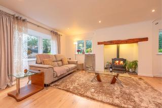 Sutherland House Modern & Elegant Home - Pass the Keys - 5