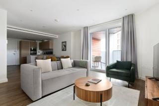 Blueground Nine Elms rooftop pool nr Thames LON-682 - 0