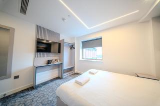 Ilford Grand Hotel - 9