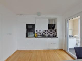 Stan na dan, naselje Miljacka, Otoka - 7